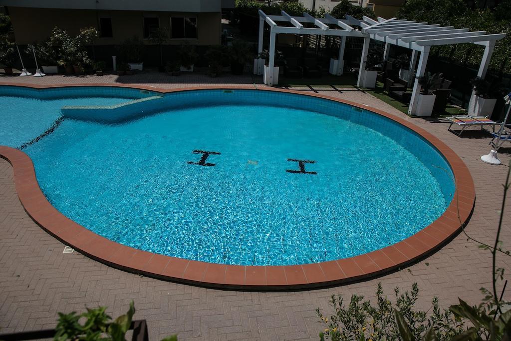Hotel Heaven Rimini Eksteriør bilde